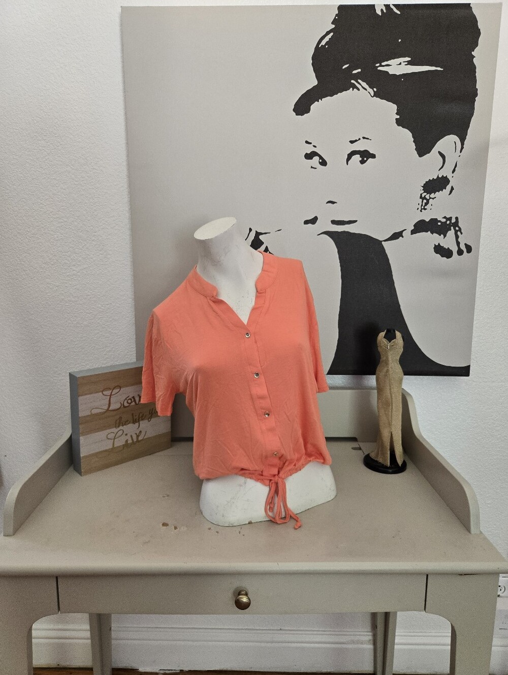 NWT Women's Liberty Love Coral Tie-Front Button Shirt Size Large